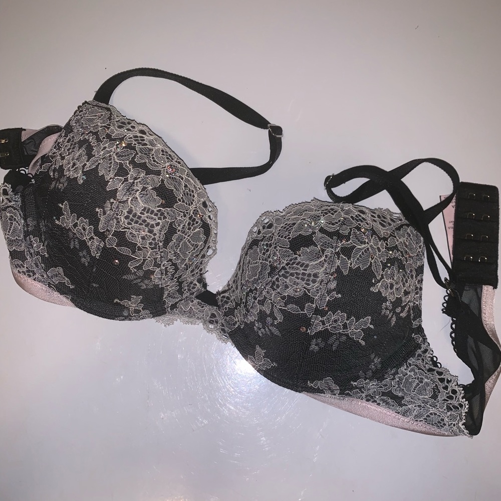 Victoria’s Secret embellished bra 32A